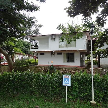 Centro Vacacional & Hotel Campestre Lago Center Aguazul Kültér fotó