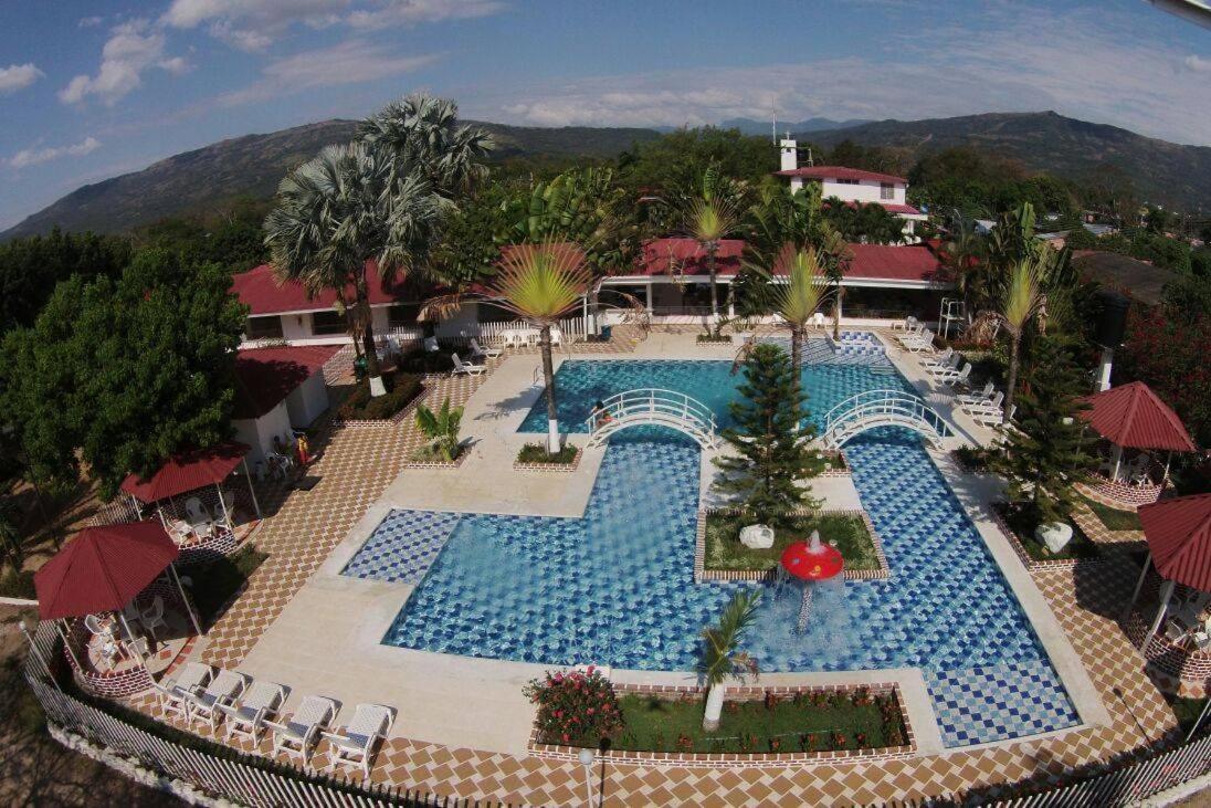 Centro Vacacional & Hotel Campestre Lago Center Aguazul Kültér fotó
